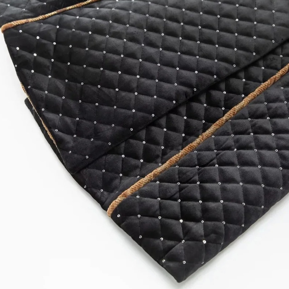 GORGEOUS Quilted Velvet Metallic Long Jacket The Ipinel - Picture 7 of 10